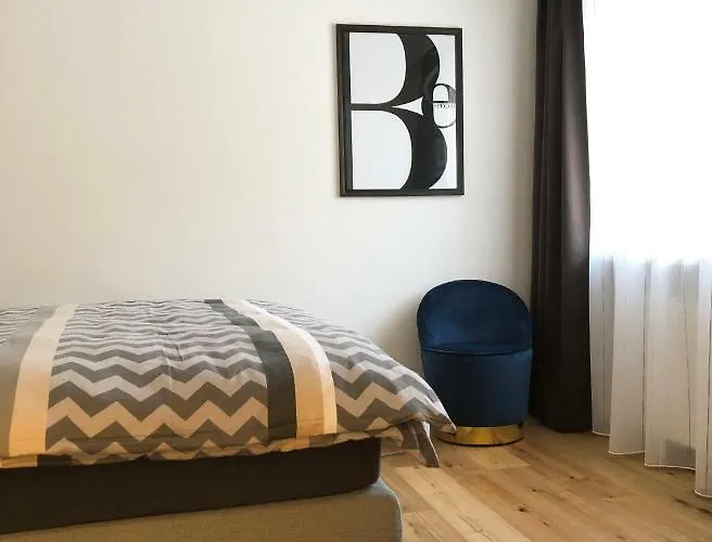 Traditionell-modernes Haus In Hoetting 別荘